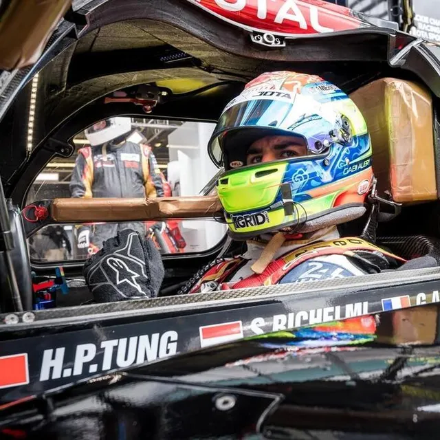 photo gabriel aubry.  ©  dominique breugnot