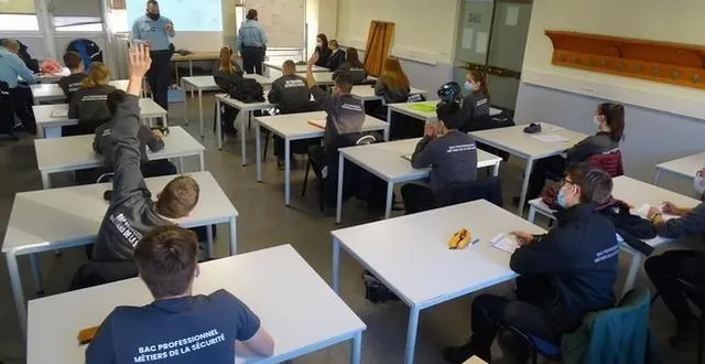 photo  ces stages s’adressent aux jeunes de moins de 26 ans  &copy;  archives le maine libre 