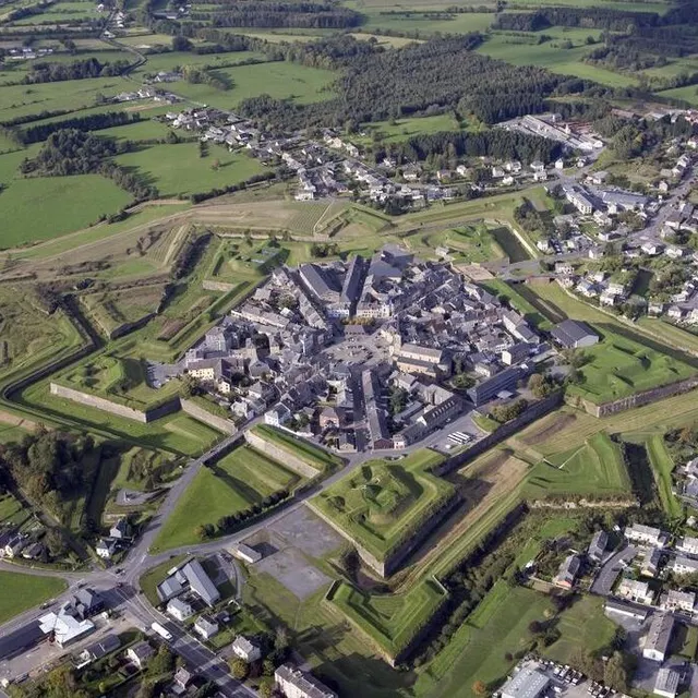 photo rocroi et sa forteresse en étoile.  ©  morgane production / france televisions