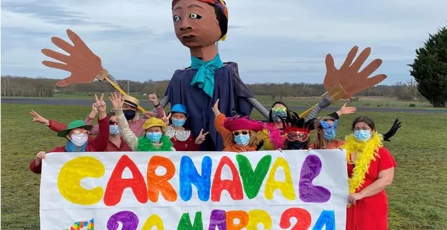 photo  khoum et la sorcière k, deux personnages géants réalisés par le service enfance de l’orée de bercé-belinois.  &copy;  ouest-france 