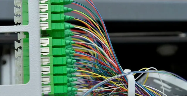 photo  la fibre optique doit être déployée partout dans l’orne pour 2023.  &copy;  archives béatrice le grand, ouest-france 