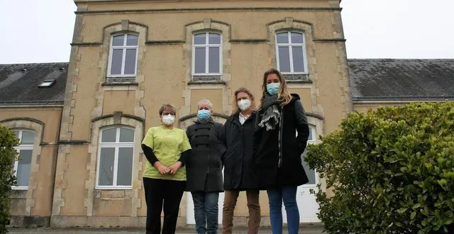 photo  de gauche à droite : cécile laurent, cuisinière, christelle supera, conseillère déléguée, valérie galais-mahé, responsable du service restauration, et camille grudet, référente du restaurant scolaire.  &copy;  le maine libre 