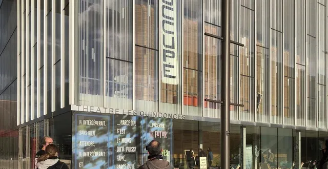 photo  le théâtre des quinconces est occupé par le monde culturel qui réclame la réouverture des lieux de spectacle.  &copy;  ouest-france 