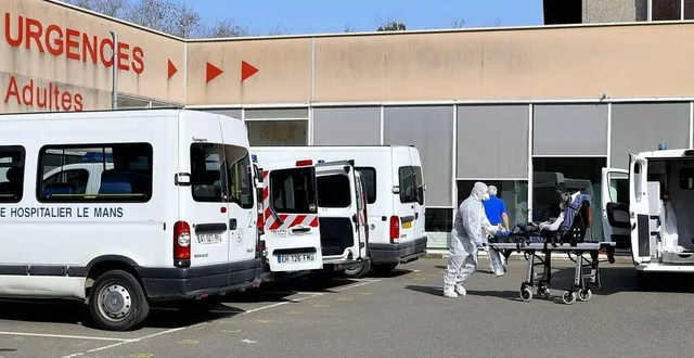 photo  l’hôpital du mans compte toujours près de 200 malades hospitalisés.  &copy;  archives le maine libre- yvon loué 