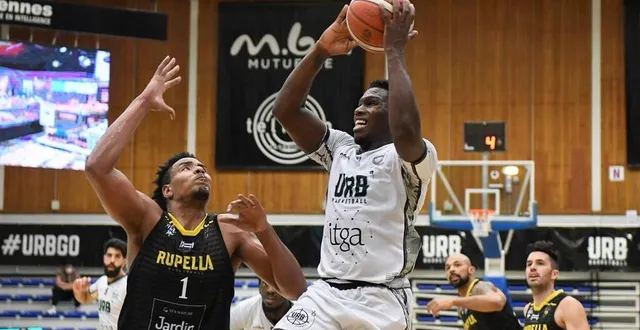 photo  bryan pamba et les rennais ont bataillé jusqu’au bout, vendredi soir.  &copy;  jocelyne régent 