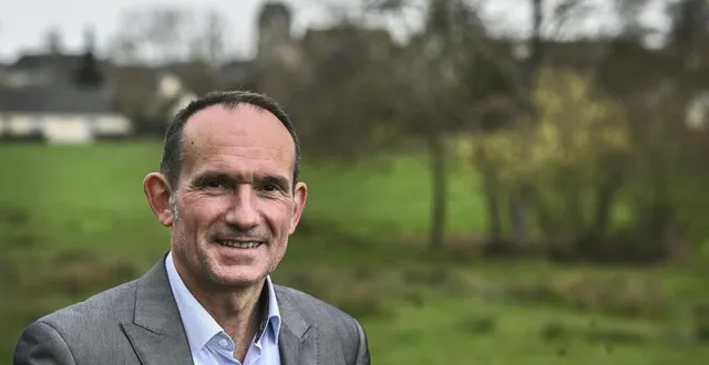 photo  emmanuel franco, maire l’etival et président de l’association des maires de la sarthe.  &copy;  denis lambert 