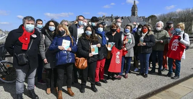 photo  le mans, samedi 20 mars 2021. les soutiens de guillaume garot ont lancé la campagne du candidat socialiste à l’élection régionale des pays de la loire, prévue en juin 2021 (sauf report lié à la pandémie).  &copy;  le maine libre – yvon loué 