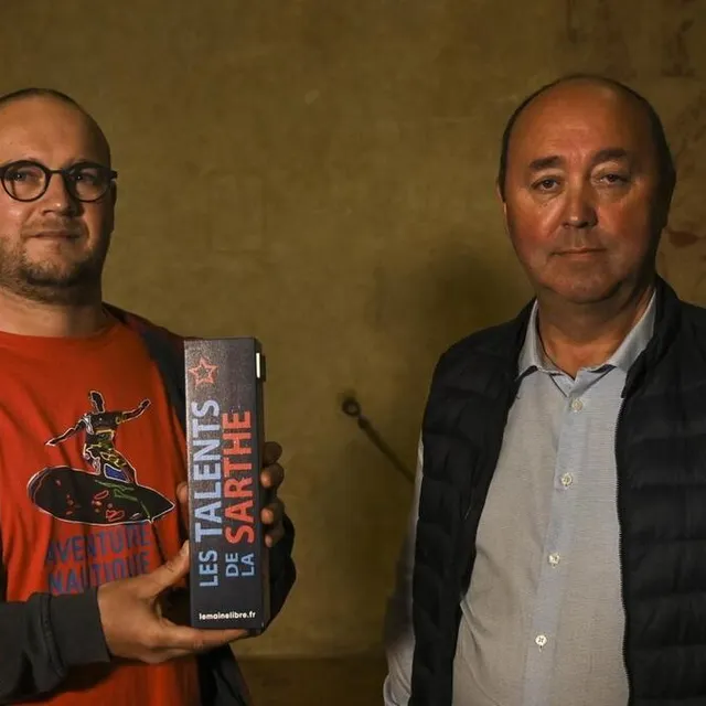 photo jacques despierres et le surf électrique à la suze-sur-sarthe, lauréat du trophée « loisirs et tourisme : ceux qui font bouger la sarthe ».  ©  photo le maine libre denis lambert