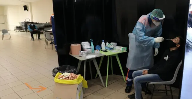 photo  face à la flambée du virus, un dépistage massif était organisé ce mardi 23 mars, à l’aigle.  &copy;  ouest-france 