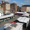 photo  la place du marché était déjà bien garnie samedi dernier. 