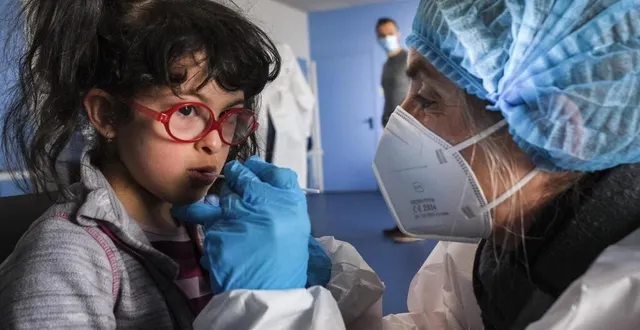 photo  allonnes, lundi 22 mars 2021. en sarthe, 33 classes et une école sont fermées.  &copy;  le maine libre denis lambert 