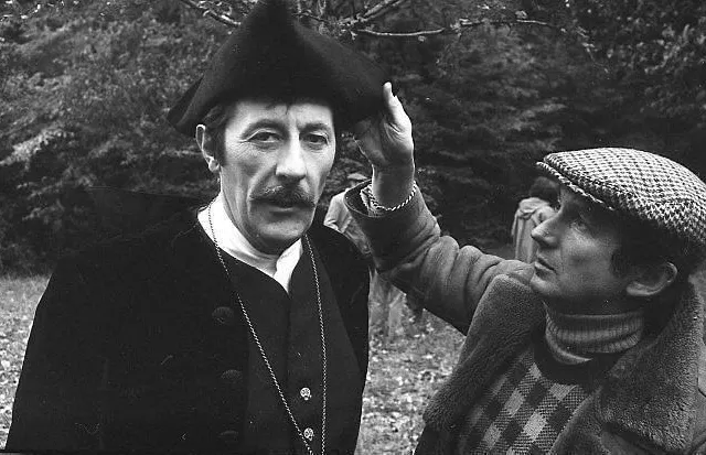 Jean Rochefort sur le tournage de « Que la fête commence ! », en octobre 1974, au Mans. Archives Ouest-France photo jean rochefort sur le tournage de « que la fête commence ! », en octobre 1974, au mans. © archives ouest-france