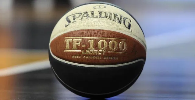 photo  deux nouveaux matchs reportés pour le msb.  &copy;  photo illustration le maine libre – yvon loué 