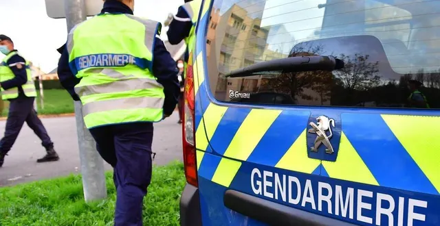 photo  les gendarmes du peloton motorisé de joué-en-charnie ont contrôlé deux automobilistes qui circulaient sans permis de conduire et dont le test stupéfiants s’est avéré positif.  &copy;  archives presse océan 