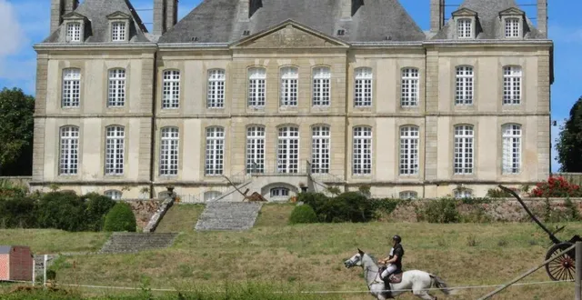 photo  le haras du pin est en pleine mutation. un « grand projet » lancé en juillet 2019 entend conjuguer tourisme et pôle international de sports équestres.  &copy;  archives ouest-france 
