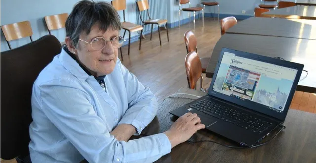 photo  marie-jo rouault, adjointe au maire, présente le premier site internet de la commune.  &copy;  le maine libre 