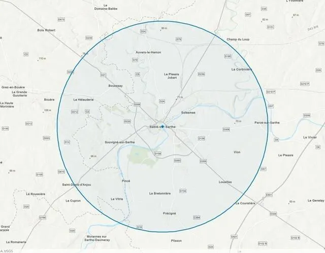 photo si vous habitez sablé-sur-sarthe, voici un aperçu du rayon de 10 km autorisé autour de chez vous.  ©  capture d’écran esri france