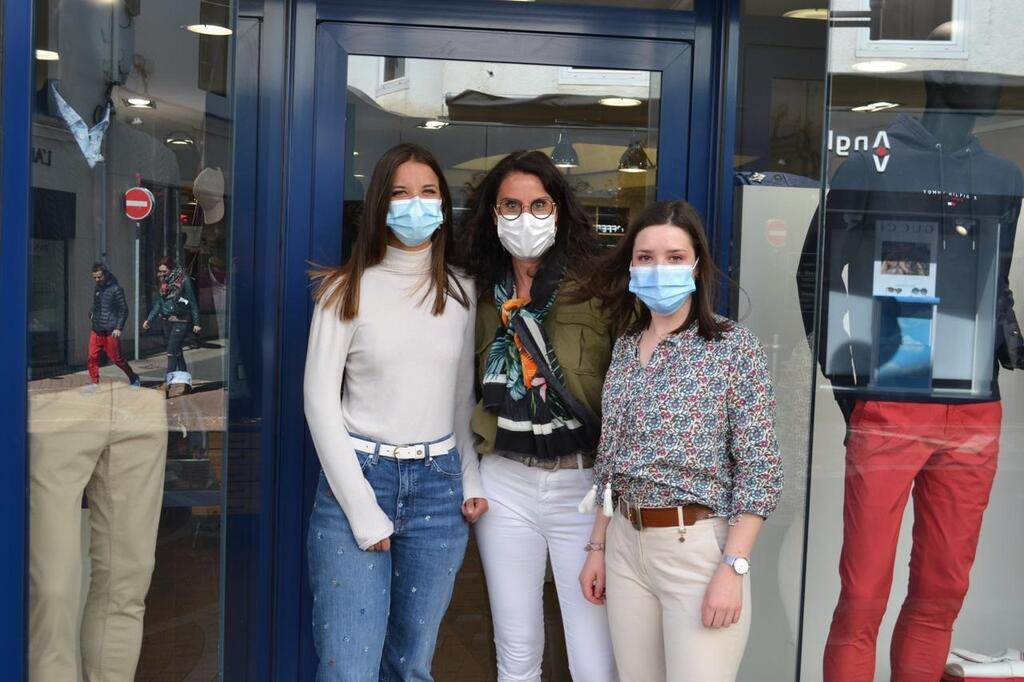 Boutique bleu marine store