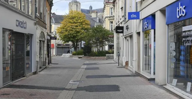 photo  comme lors des deux premiers confinements, les magasins de prêt-à-porter seront fermés.  &copy;  archives le maine libre yvon loué 