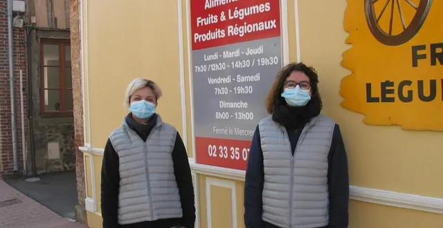 photo  virginie nado, la nouvelle propriétaire, et marie, employée depuis seize ans.  &copy;  ouest-france 