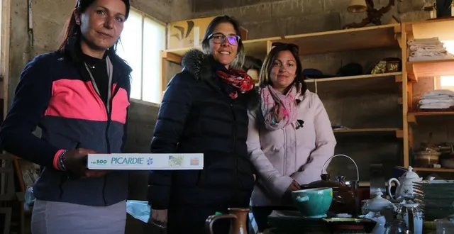 photo  ces parents d’élèves ont créé une zone de gratuité à bazouges-cré-sur-loir.  &copy;  ouest-france 