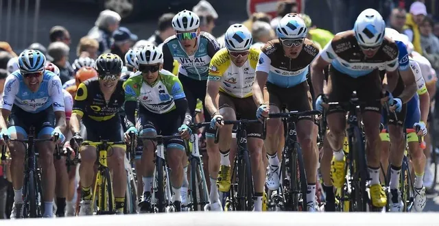 photo  alexis gougeard (en jaune) reste le dernier vainqueur du circuit de la sarthe – pays de la loire, en 2019.  &copy;  archives le maine libre - denis lambert 