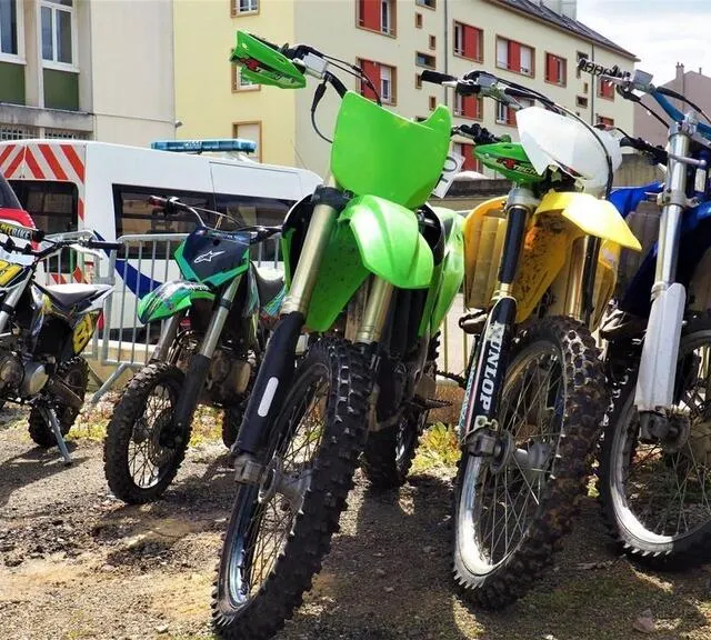 photo cinq motos ont été saisies par la police ces dernières semaines, à la suite des rodéos sauvages dans le quartier.  ©  police de l’orne