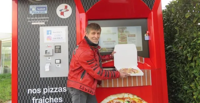 photo  philippe plu, de la société pizza drive, a installé son distributeur route de laval, aux maisons-rouges.  &copy;  le maine libre 