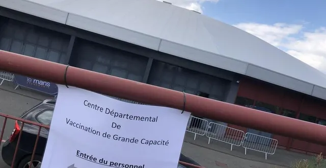 photo  le centre départemental de vaccination de grande capacité va ouvrir ses portes mardi 20 avril 2021 au centre des expositions, au mans (sarthe).  &copy;  ouest-france 