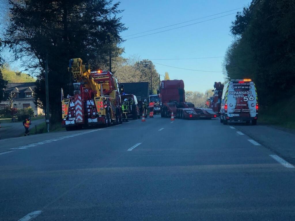 Moustoir Ac Le Poids Lourd Prend Feu Sur La Rd767 Une Déviation En