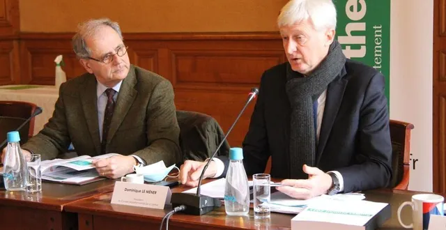 photo  fabien lorne et dominique le mèner, vice-président et président du conseil départemental de la sarthe, à l’occasion d’un point presse il y a plusieurs mois.  &copy;  ouest-france 
