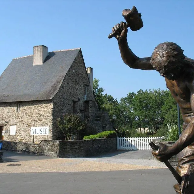 photo le musée de l’ardoise perpétue les savoir-faire.  ©  archives ouest-france
