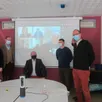 photo caroline roton-vivier, emmanuel d’aillières, m. gicquel, benjamin kierzek, emmanuel franco et m. deroche ont présenté le centre de vaccination en visioconférence à des maires.