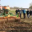 photo  la gaec du lunerotte a accueilli une journée de sensibilisation aux couverts végétaux organisée par le centre d’initiative et de valorisation de l’agriculture en milieu rural de la sarthe et l’union des cuma pays de la loire. 