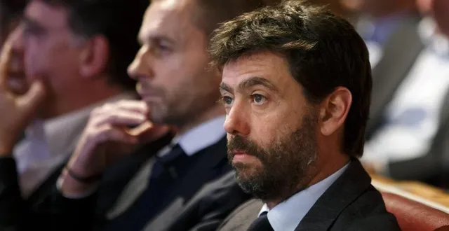 photo  andrea agnelli au côté d’aleksander ceferin, le président de l’uefa.  &copy;  epa/maxppp 