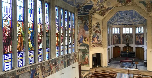 photo  la chapelle du souvenir, à flers, dans l’orne, est l’un des rares édifices religieux de style art déco en normandie.  &copy;  ouest-france 