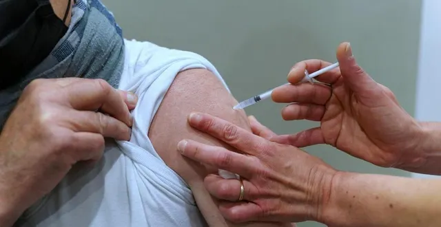 photo  86 496 personnes ont reçu au moins une première injection de vaccin dans le département de la sarthe  &copy;  eddy lemaistre / ouest-france 