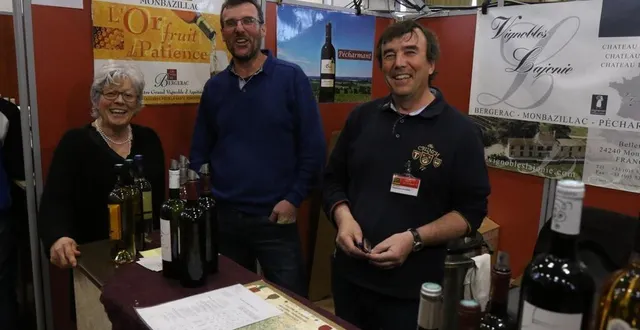 photo  douche froide pour le club des loisirs qui se doit d’annuler le marché des vins prévu le week-end des 1er et 2 mai.  &copy;  archives le maine libre 