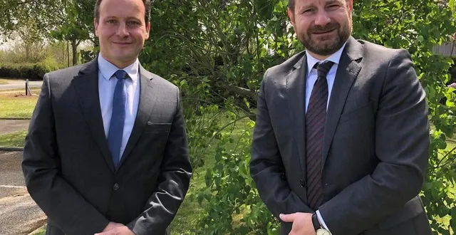 photo  ludovic assier, conseiller municipal d’alençon, s’engage aux côtés de laurent bonnaterre, maire de caudebec-lès-elbeuf.  &copy;  ouest-france 