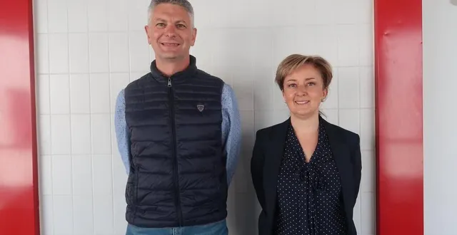 photo  cholet, rue du carteron, ce mardi 27 avril. cyrille bolbeau a ouvert la première agence fidelys à côté de nantes. il est également présent à angers, cholet et les sables-d’olonne. nathalie gourdon est la responsable de secteur à cholet.  &copy;  co – mélanie marois 