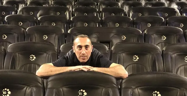 photo  laurent barriquault ne devrait plus être seul dans son cinéma à partir du 19 mai. le maine libre  &copy;  archives 