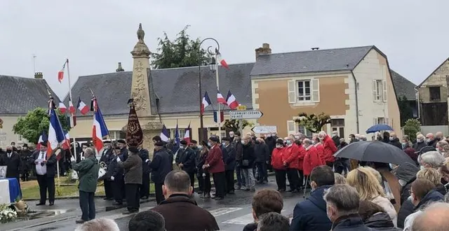 photo  une centaine de personnes a rendu hommage à marc coubard.  &copy;  ouest-france 