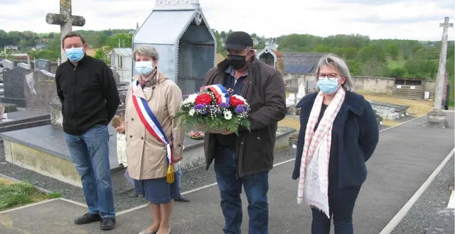photo  les morts pour la france de la seconde guerre mondiale n’ont pas été oubliés, samedi, même si l’hommage s’est déroulé en comité réduit, et une gerbe de fleurs a été déposée au monument aux morts. pas de public, pas de musique, mais une « marseillaise » chantée par les personnes présentes (de gauche à droite : nicolas lehoux, adjoint au maire ; agnès verdier, la maire, dominique savattier et pamela gouin, adjoints).  &copy;  ouest-france 