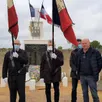 photo  un monument aux morts fraîchement rénové. 