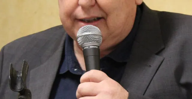 photo  patrick manuel maire de courgains n’accepte pas la position de l’académie.  &copy;  le maine libre 