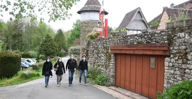 photo  ce week-end de l’ascension a été l’occasion de revoir des touristes à saint-céneri-le-gérei.  &copy;  ouest-france 