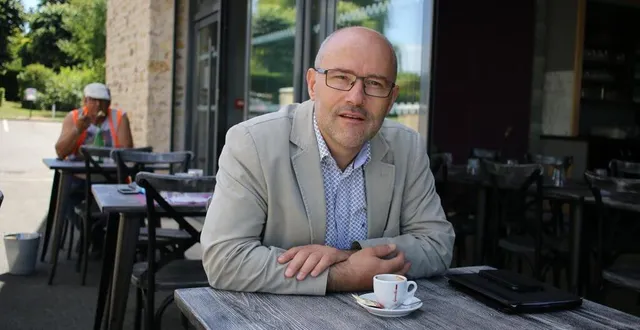 photo  laurent hubert, maire de villaines-sous-malicorne, veut miser sur la construction de logements pour « fortifier la position » de la commune dans le pays fléchois.  &copy;  ouest-france 