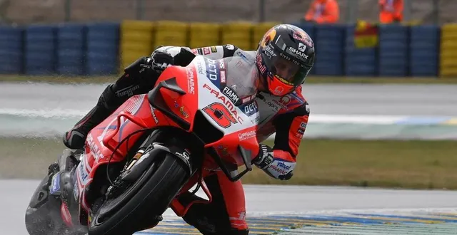 photo  johann zarco regrette de ne pas avoir changé plus tôt de moto au mans.  &copy;  daniel fouray / ouest-france 