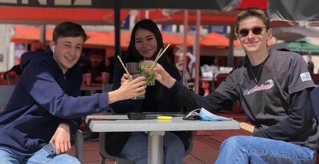 photo  le mans, mercredi 19 mai 2021. après des mois sans restaurants et sans bars, les manceaux ont vite repris leurs habitudes. avec un bonheur non dissimulé.  &copy;  photo le maine libre 