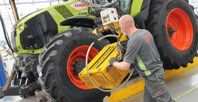 photo  au mans (sarthe), trois ans de travaux et un investissement de 40 millions d’euros ont été nécessaires pour repenser entièrement la chaîne de productions de tracteurs du groupe claas.  &copy;  ouest-france 